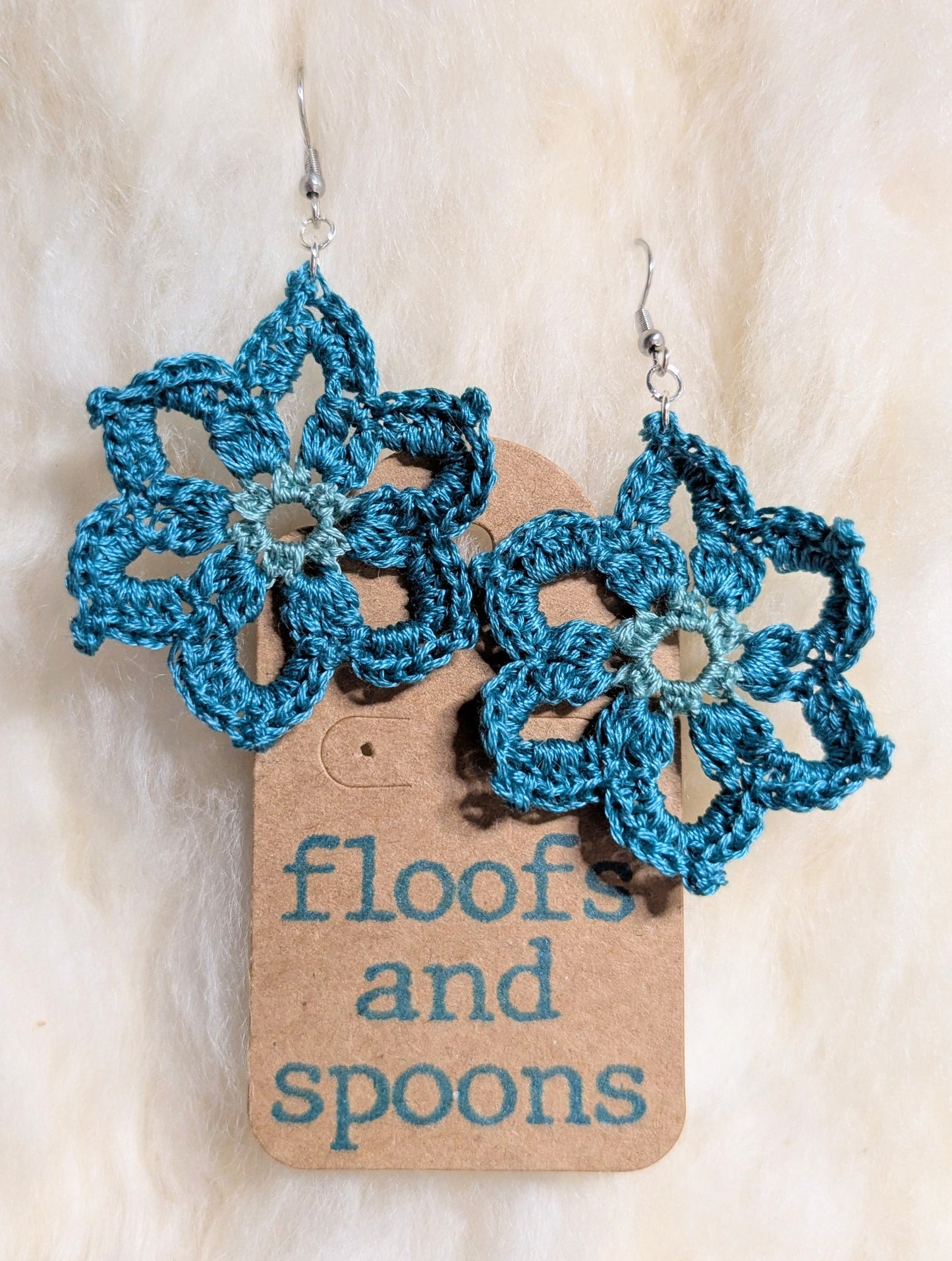 Teal tones flowers (L)