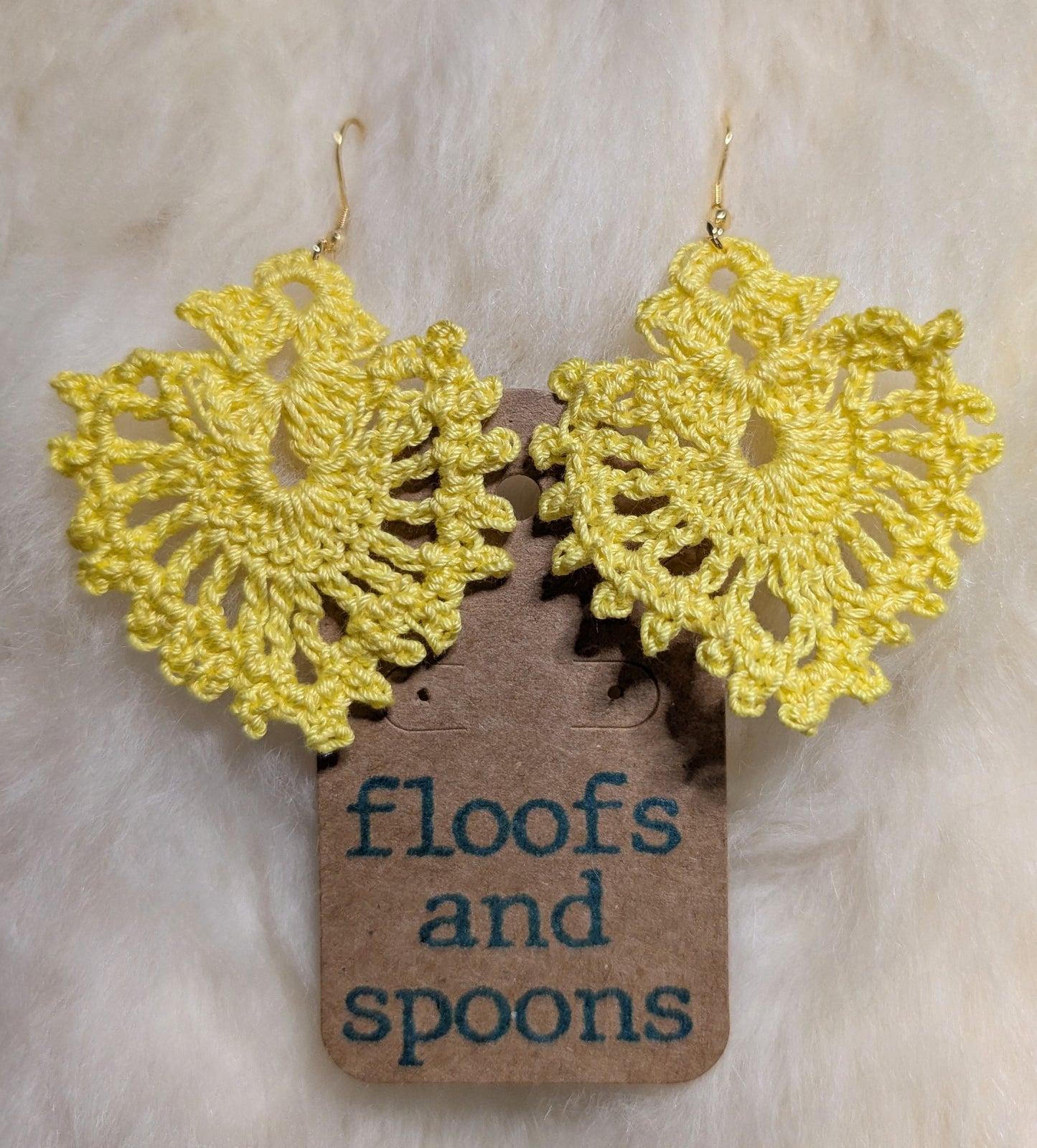 Light yellow drops (L)