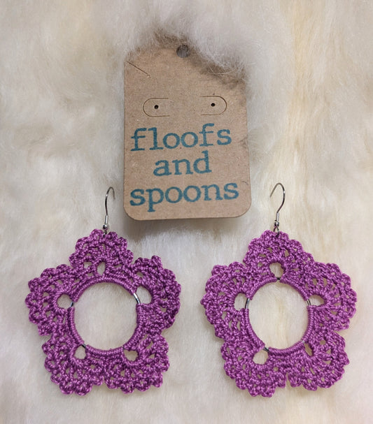 Bright purple lacy flowers (XL)