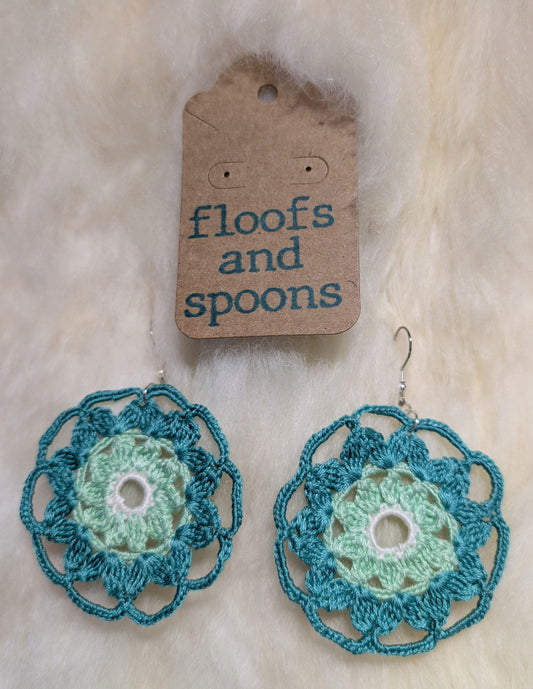 Mint and teal round flowers (XL)
