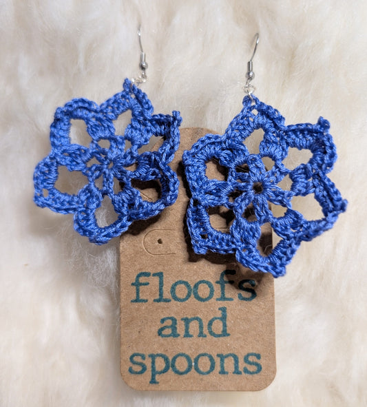 Purple/blue flowers (L)