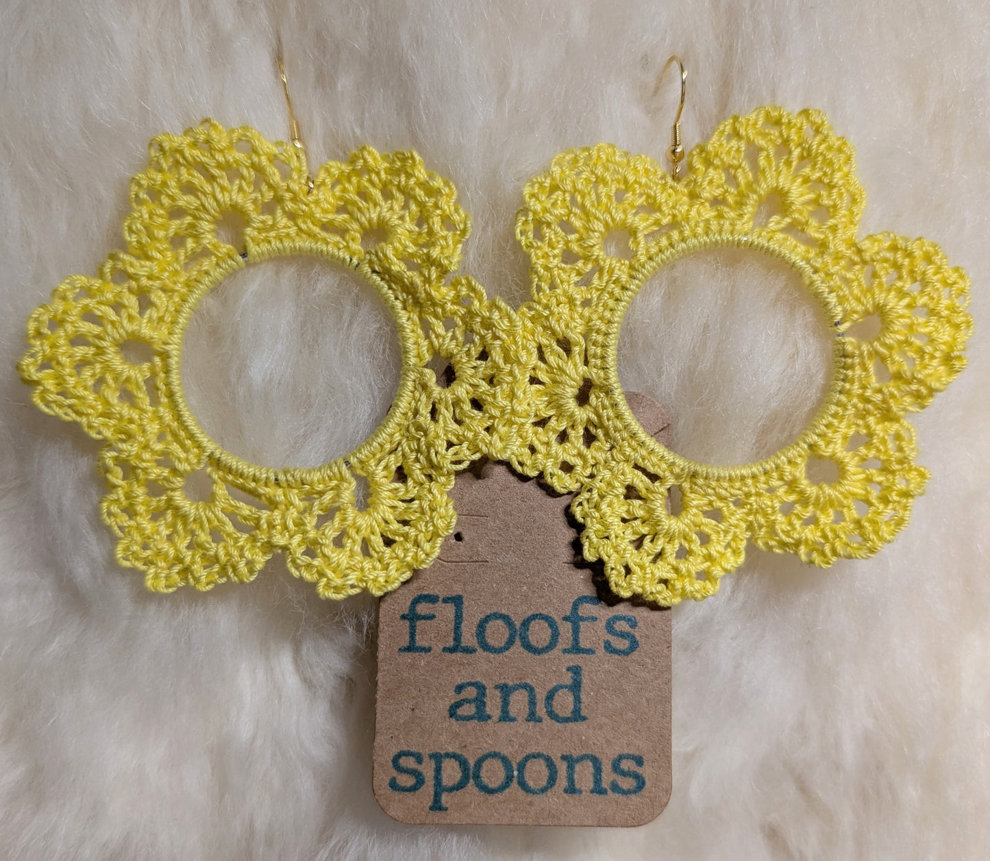 Yellow lacy flowers (XXL)