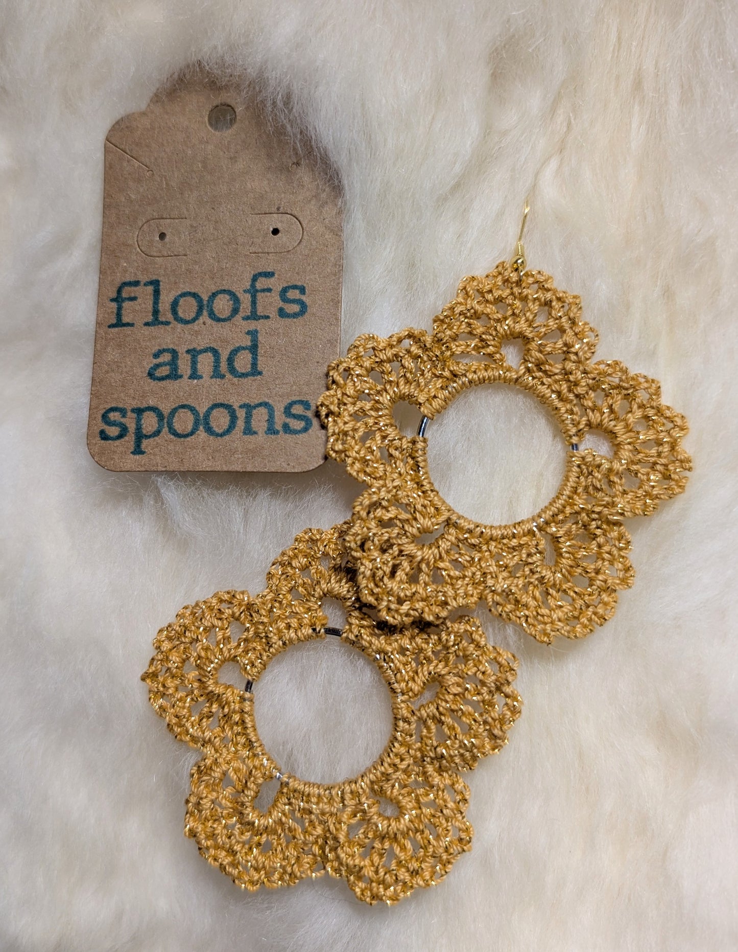 Gold metallic lacy flowers (XL)