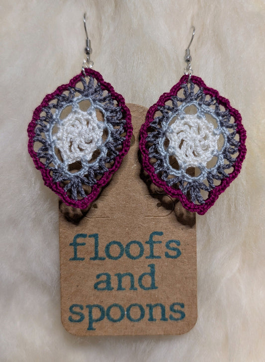 White, lt grey, dk grey, magenta (m)