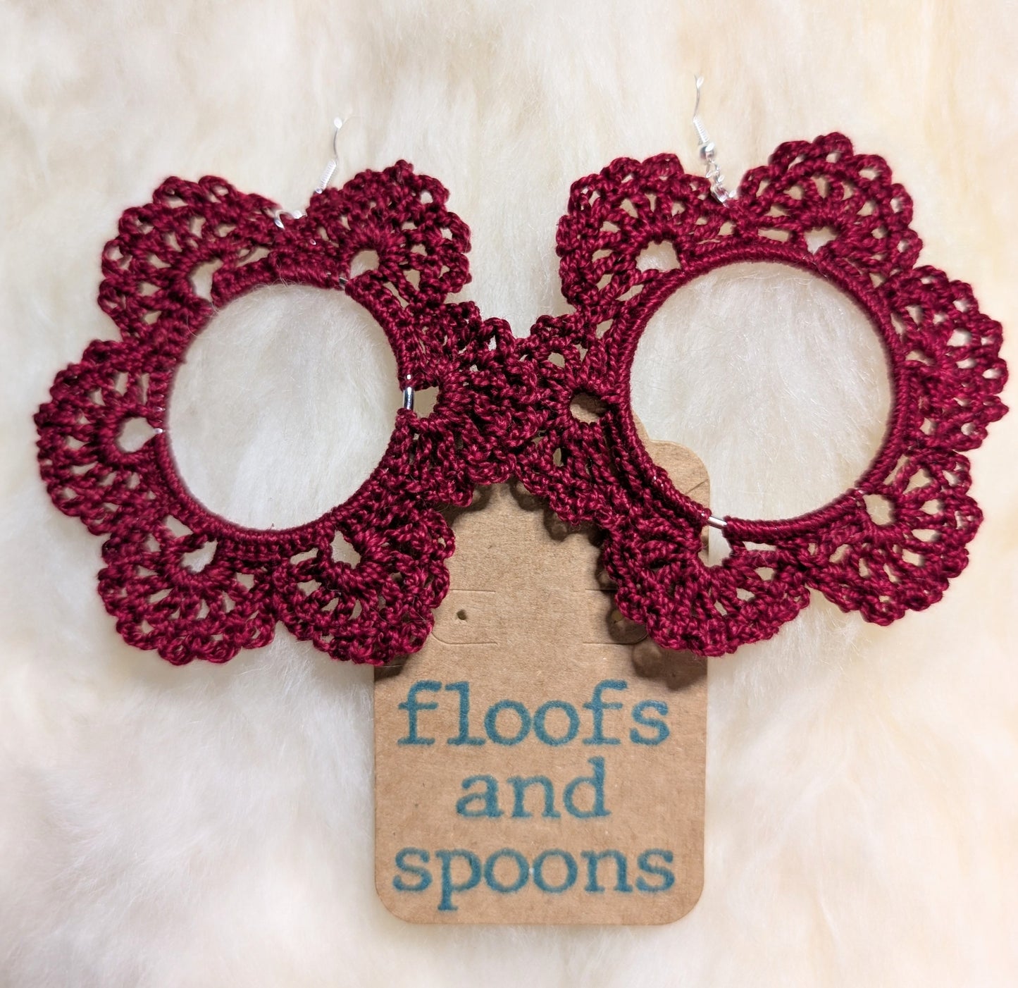 Burgundy lacy flowers (XXL)