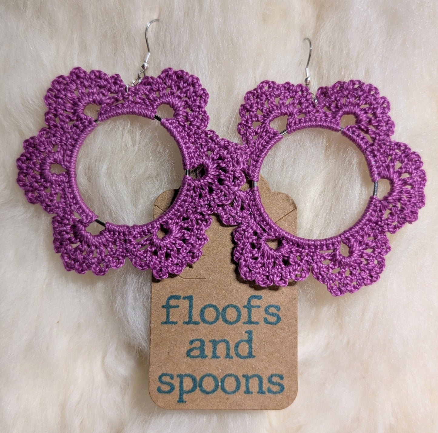 Bright purple lacy flower (XXL)